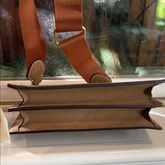 NWT Tory Burch Tan and Cream Crossbody Bag - Picture 8 of 8